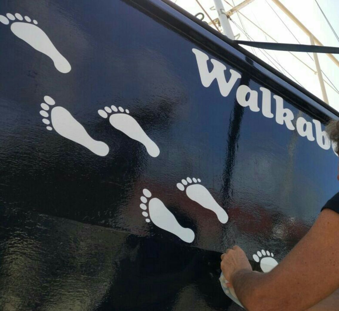 Wir segeln nicht, wir wandern nicht …. wir arbeiten am Boot.